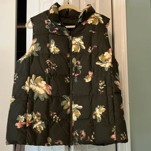 Lands End Plus size 1x winter vest. Dark army green. In very good condition.